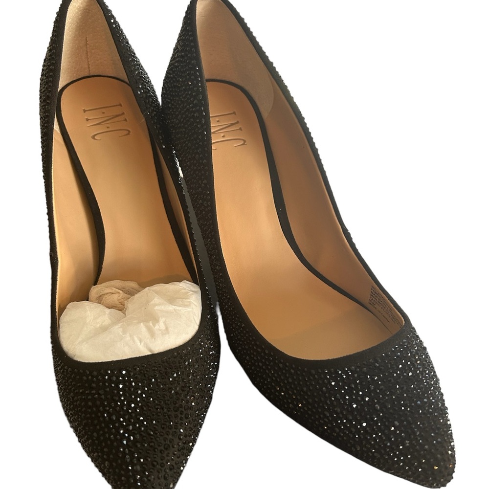 I-N-C black sparkle heels in a size 9 1/2 excellent condition never been worn